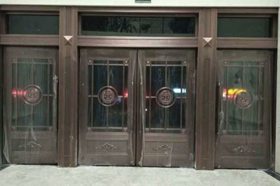 用戶平時(shí)使用濟(jì)南銅門的時(shí)候要注意哪些問(wèn)題