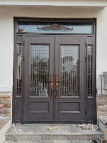 濟南銅門廠家對于清洗銅門的經驗分享，不可錯過！